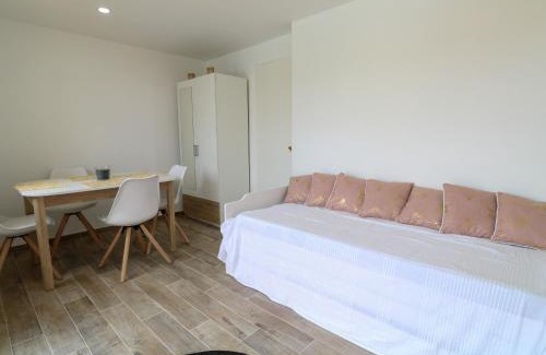 Saint-Cyprien Plage Apartment | Beachfront Studio Cabins with Pool and Sea Views in St-Cyprien