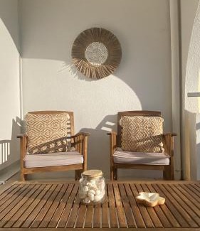 Sete Apartment | Ocean View Studio Cabin with Private Parking - Rated 10/10