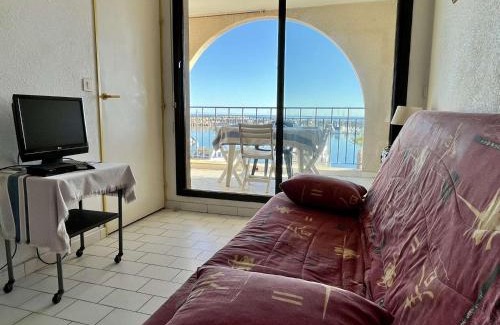 Plage d'Argeles Apartment | Cozy Studio with Sea View & Private Parking at Argelès Plage