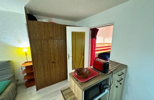 Correncon-en-Vercors Apartment | Cozy Studio Cabine with Garden in Corrençon, Family-Friendly