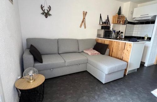 Les Angles Apartment | Welcoming Studio Cabine at Les Angles Capcir - 8.8 Rated