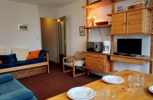 Prapoutel Apartment | Modern Studio Cabine with Balcony & Child-Friendly Amenities
