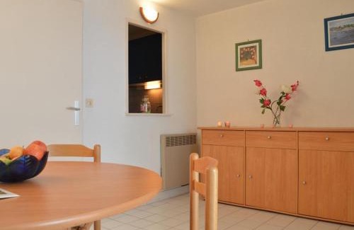Frejus Plage Apartment | Cozy Studio Cabin with Sea View & Terrace near Port Fréjus