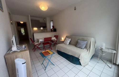 Saint-Cyprien Plage Apartment | Cozy Appart Studio Cabine near Saint Cyprien Plage