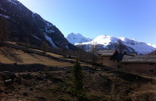 Val-d'Isere Apartment | Family-Friendly Studio Cabine in Val d'Isère La Daille