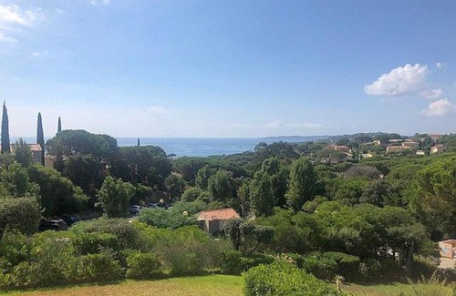 La Nartelle Apartment | Oceanfront Studio Cabine with Rare Views at Les Coteaux
