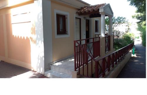 La Croix des Gardes Apartment | Charming Studio Cabine with Ocean View & Panoramic Pool