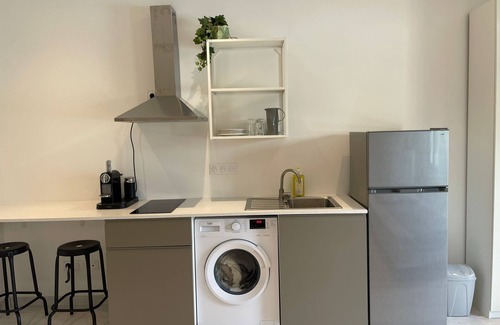 10th Arrondissement Apartment | Cozy Studio with Terrace Near Public Transport & Spa