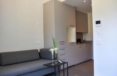 Intragna Apartment | Stylish Studio Casa Capriccio-2: Pet-Friendly Retreat