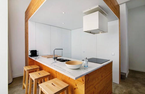Se Apartment | Top-Rated Studio 'Casa Vermelha I' with Terrace & Wi-Fi