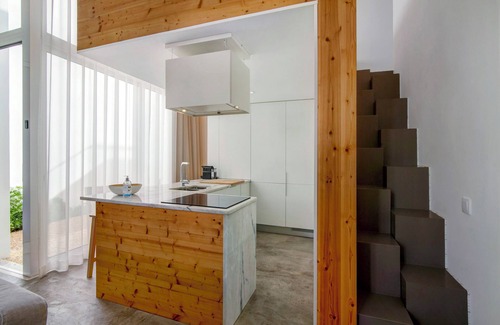 Se Apartment | Top-Rated Studio 'Casa Vermelha I' with Terrace & Wi-Fi
