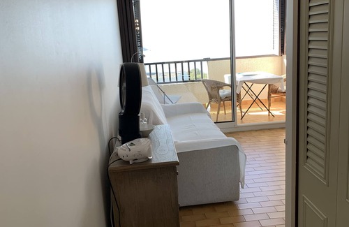 Cassis Apartment | Studio Cassis: Breathtaking Sea Views & Pet-Friendly Stay