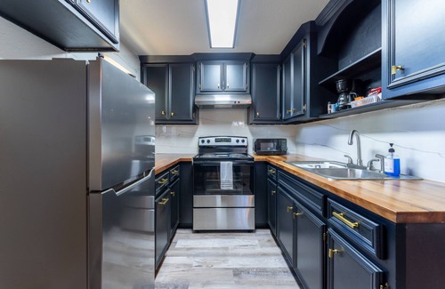 Del Mar House | Cozy 1-Bedroom Guest House in Corpus Christi, TX