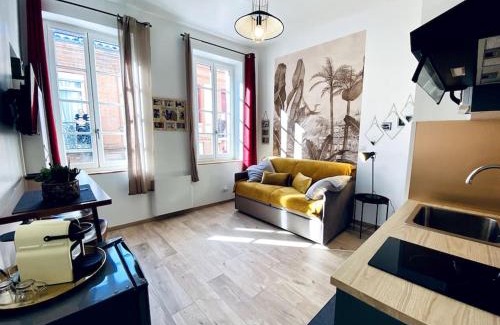 Saint - Aubin - Dupuy Apartment | Serene Studio in the Heart of the City - Rated 9.3/10