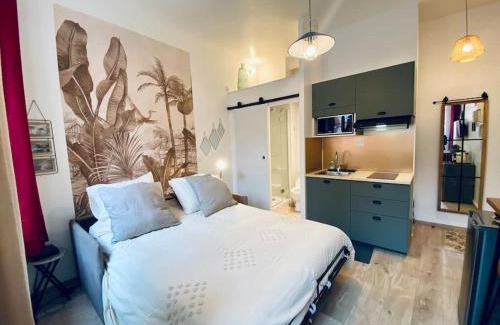 Saint - Aubin - Dupuy Apartment | Serene Studio in the Heart of the City - Rated 9.3/10
