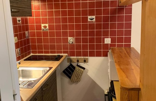 Allos Apartment | Bright and Inviting Studio with Pool & Family Amenities