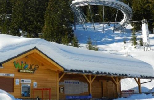 Le Pleynet Apartment | Cozy Appartement Le Pleynet - Pet & Child Friendly Stay