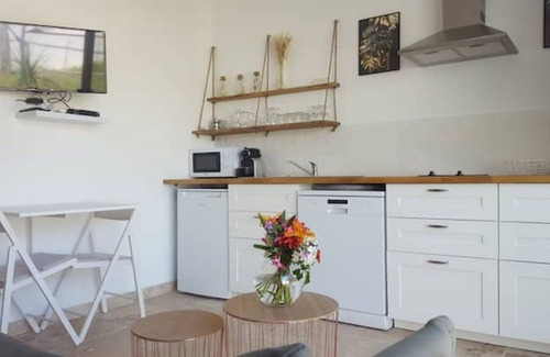 Saint-Just-Luzac Apartment | Studio Champêtre aux Abords de L'île D'oléron