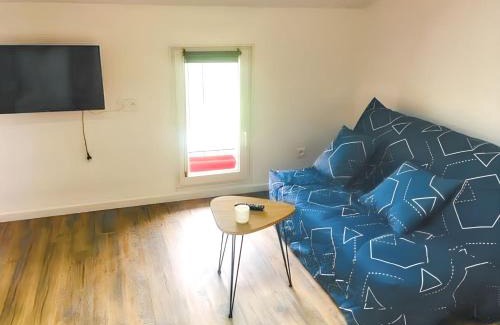 Saint-Jory Apartment | Cozy Studio with Pool & Garden in Saint Jory