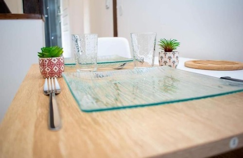 Louviers Apartment | Comfortable Studio in Louviers - Family Friendly Stay