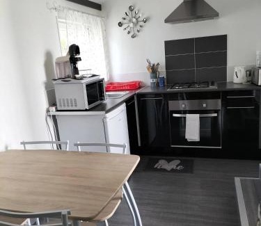 Vierville-sur-Mer Apartment | Charming Studio in Vierville sur Mer with Garden Oasis