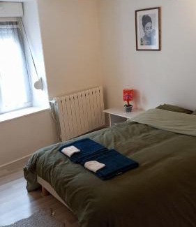 Chavigny Apartment | Cozy Studio Chavigny with WiFi and High Ratings