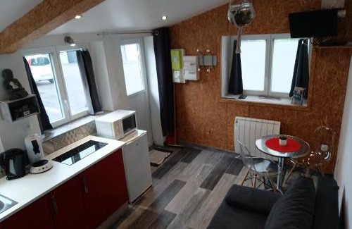 Marquise Apartment | Cozy Studio Chocolat: Guest Rated 8.4/10 for Comfort