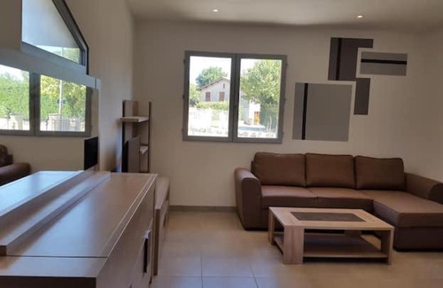 Saint-Marcel-les-Valence Apartment | Cozy Studio with Terrace, Wi-Fi & Family-Friendly Amenities