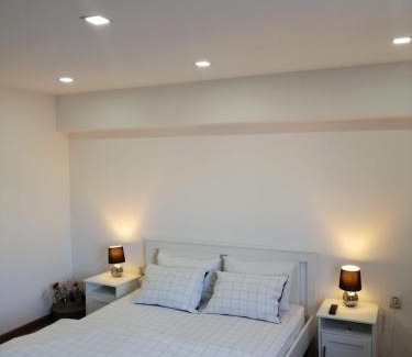 Braila Apartment | Budget-Friendly Studio Claudia with Self Check-In & Child Care
