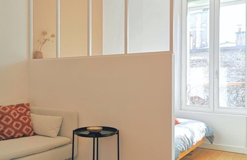 Vincennes Apartment | Cozy Studio Coeur de Vincennes with Spa and Lake Views