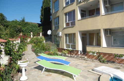 Kranevo Apartment | Relax at Studio Coliseum with Ocean Views and Pools