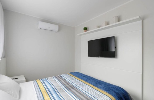 Civic Center Apartment | Inviting Studio with 2 Bedrooms and Accessible Amenities