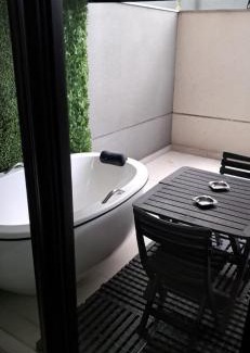 Vila Mariana Apartment | Relaxing Studio with Spa & Garden in Vila Mariana