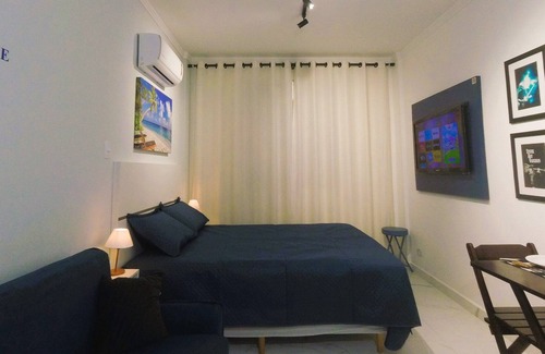 Jose Menino Apartment | Cozy Studio by the Sea with Kitchen and Private Parking