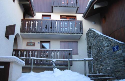 Montchavin Apartment | Cozy Studio La Plagne Montchavin for 3 | Family Friendly