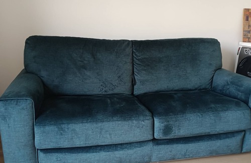 Rochecorbon Apartment | Cozy Studio with Breakfast & Pet-Friendly Amenities