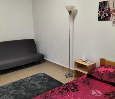 Issendolus House | Comfortable Studio Near Tourist Attractions, Rated 9.1/10
