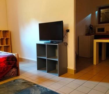 Issendolus House | Comfortable Studio Near Tourist Attractions, Rated 9.1/10