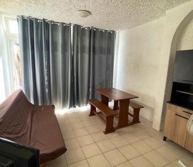 Bravone Apartment | Cozy Studio in Linguizzetta, Steps from the Beach