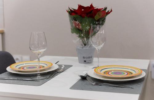 Les Stades Apartment | Charming Studio Near Disneyland - Top Rated 8.8/10