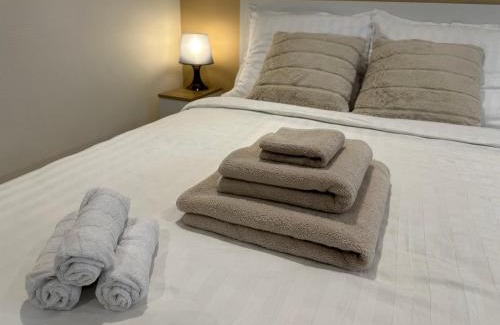 Longeville-les-Metz Apartment | Top-Rated Studio Cosy - Les Régates: Family-Friendly Escape