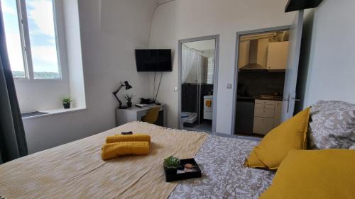 Avon Apartment | Discover the Cozy Studio at Manoir Securisé - Avon