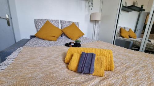Avon Apartment | Discover the Cozy Studio at Manoir Securisé - Avon