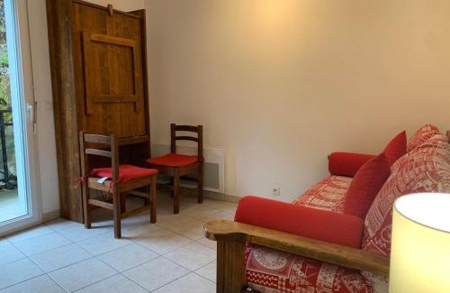 Brides-les-Bains Apartment | Cozy Studio Near Cable Car & Thermal Baths with Balcony
