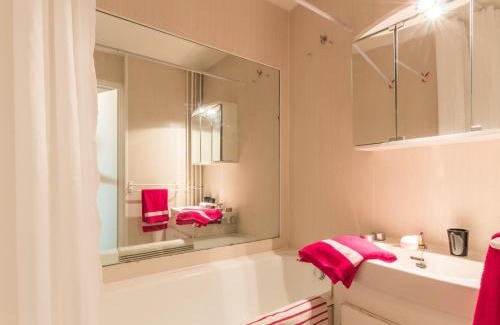 La Salle-les-Alpes Apartment | Cozy Studio near Fréjus Cable Car with Pool & Parking