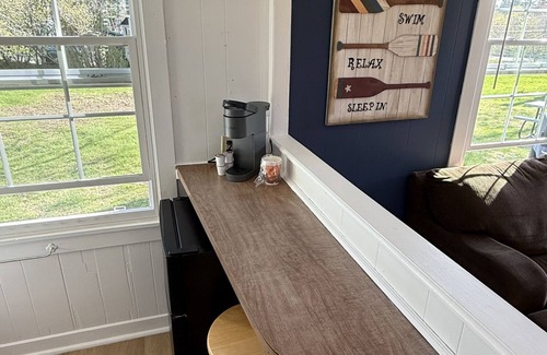 Bar Harbor Cottage | Studio cottage in Bar Harbor - Kitchen, AC, Wi-Fi & Fireplace, Sleeps 3.