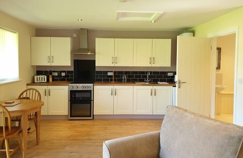 Grimsby Cottage | Idyllic Studio Cottage, The Chicken Coop near Cleethorpes Beach