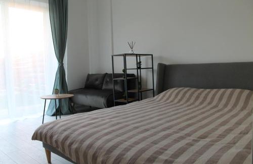 Popesti-Leordeni Apartment | Charming Studio with Private Garden - Rated 9/10 by Guests