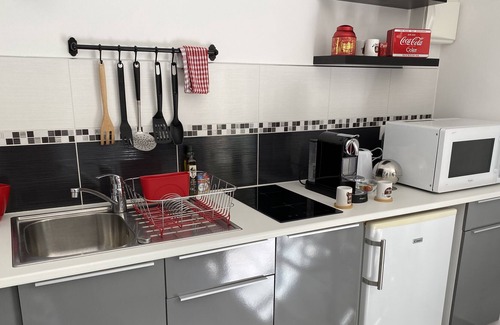 Pourcieux Apartment | Idyllic Studio with Private Garden in the Heart of Var