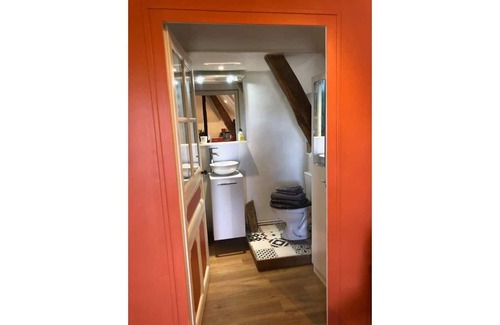 Loire-Authion Apartment | Cozy Studio in Historic Manor Near Angers with Pool